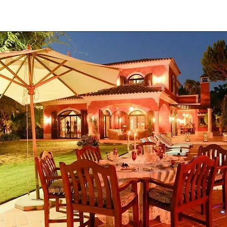 Sleeps 10 Pool Air Con Wifi Villa *