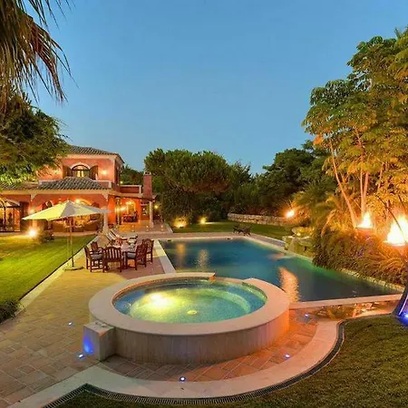 Villa Sleeps 10 Pool Air Con Wifi