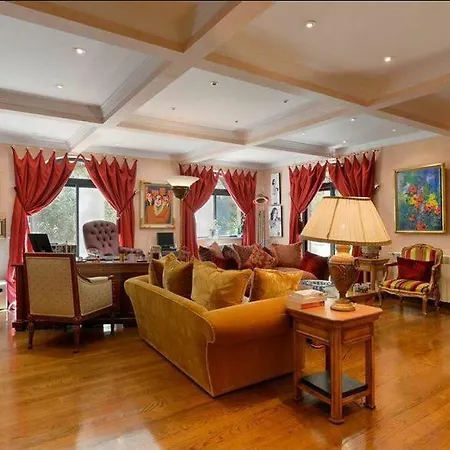 Sleeps 10 Pool Air Con Wifi *