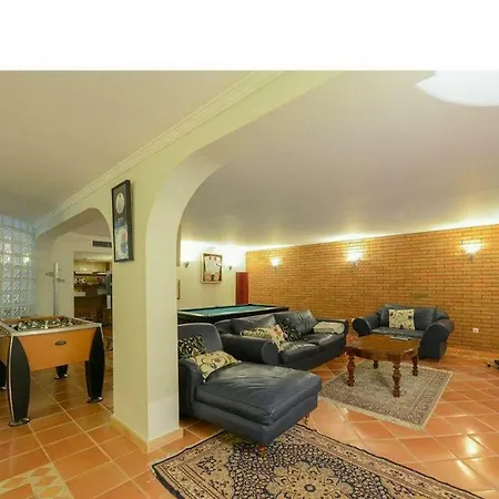Sleeps 10 Pool Air Con Wifi * Quinta do Lago