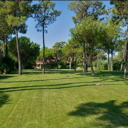 Βίλα Sleeps 10 Pool Air Con Wifi *
